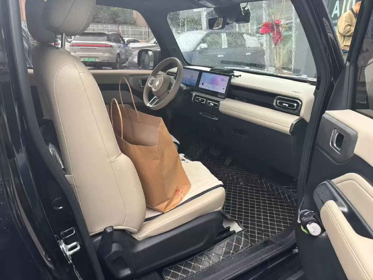2023 BaoJun Yep BEV 28.1KWH,autocango,china used car exporter,china ev exporter,chinese used car exporter,chinese used ev exporter