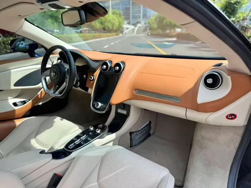 2019 McLaren 570 3.8T 570HP V8 7DCT,autocango,china used car exporter,china ev exporter,chinese used car exporter,chinese used ev exporter