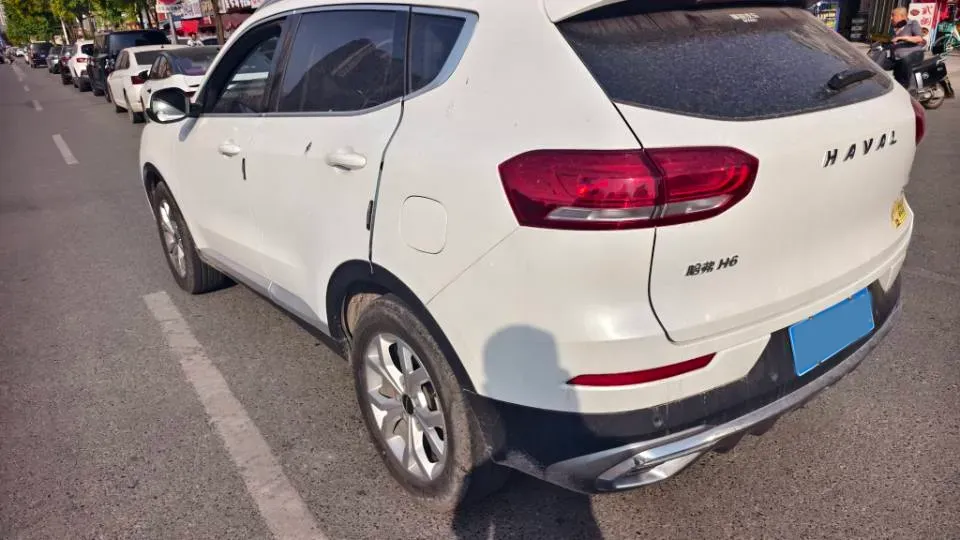 2021 Haval H6 1.5T 150HP L4 7DCT,autocango,china used car exporter,china ev exporter,chinese used car exporter,chinese used ev exporter