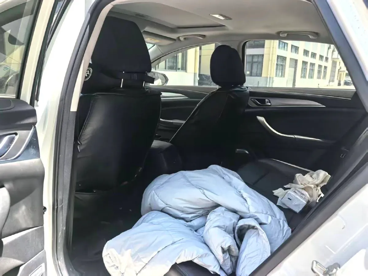 2019 ChangAn Eado 1.6L 128HP L4 5MT,autocango,china used car exporter,china ev exporter,chinese used car exporter,chinese used ev exporter