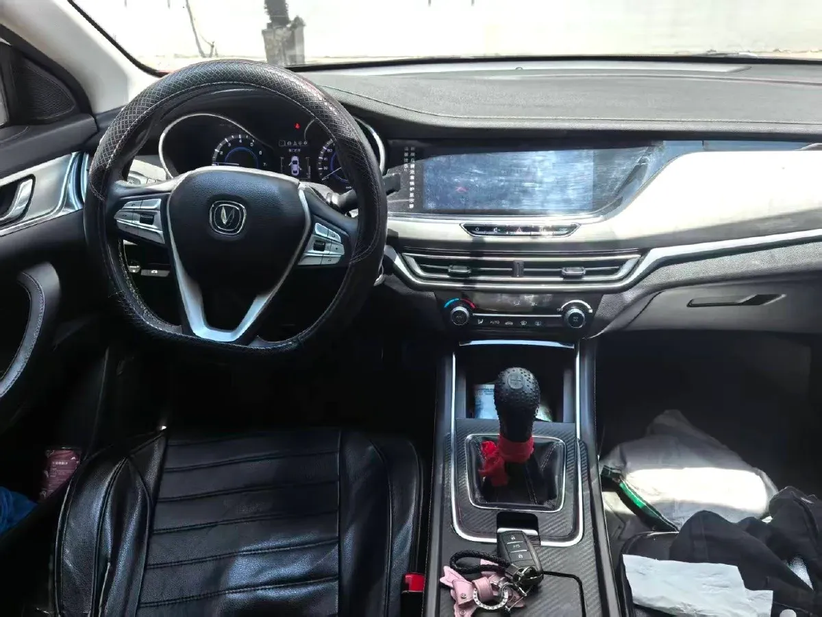 2019 ChangAn Eado 1.6L 128HP L4 5MT,autocango,china used car exporter,china ev exporter,chinese used car exporter,chinese used ev exporter