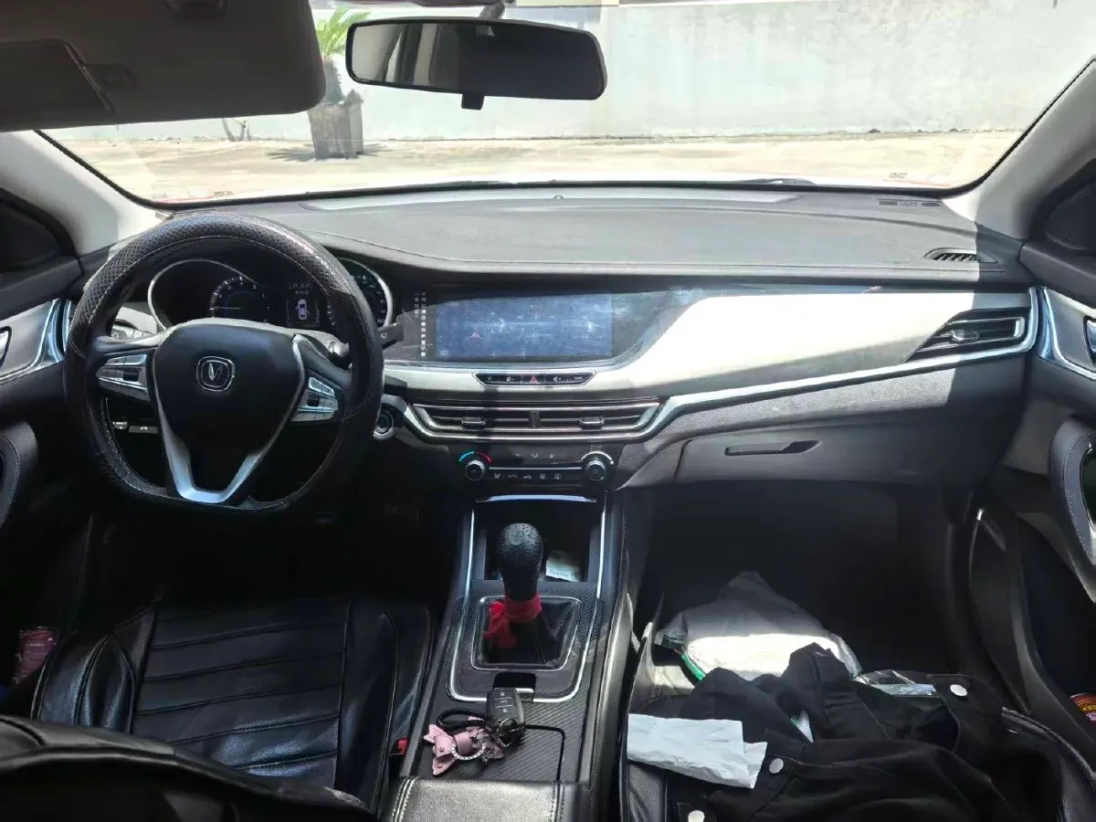 2019 ChangAn Eado 1.6L 128HP L4 5MT,autocango,china used car exporter,china ev exporter,chinese used car exporter,chinese used ev exporter