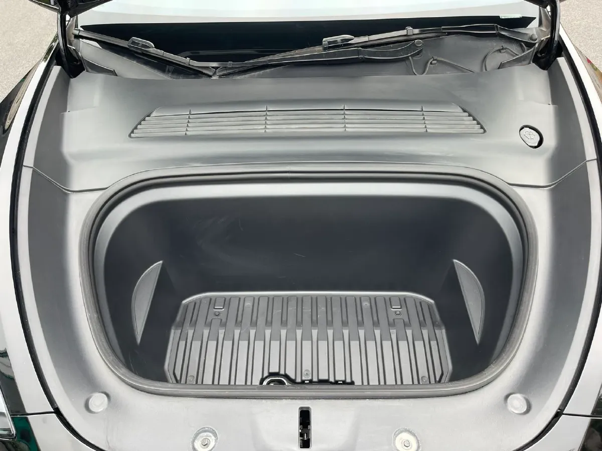 2022 Tesla Model Y BEV 60KWH,autocango,china used car exporter,china ev exporter,chinese used car exporter,chinese used ev exporter