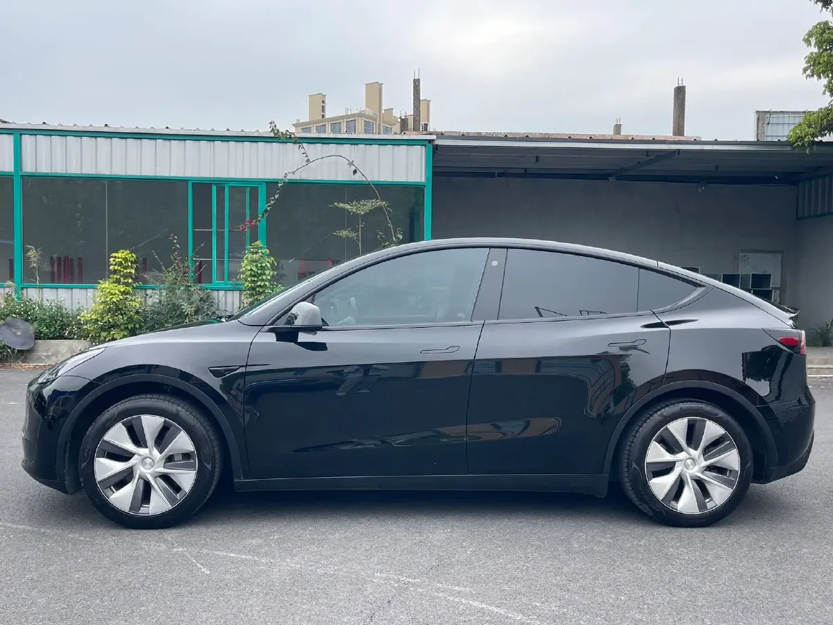 2022 Tesla Model Y BEV 60KWH,autocango,china used car exporter,china ev exporter,chinese used car exporter,chinese used ev exporter