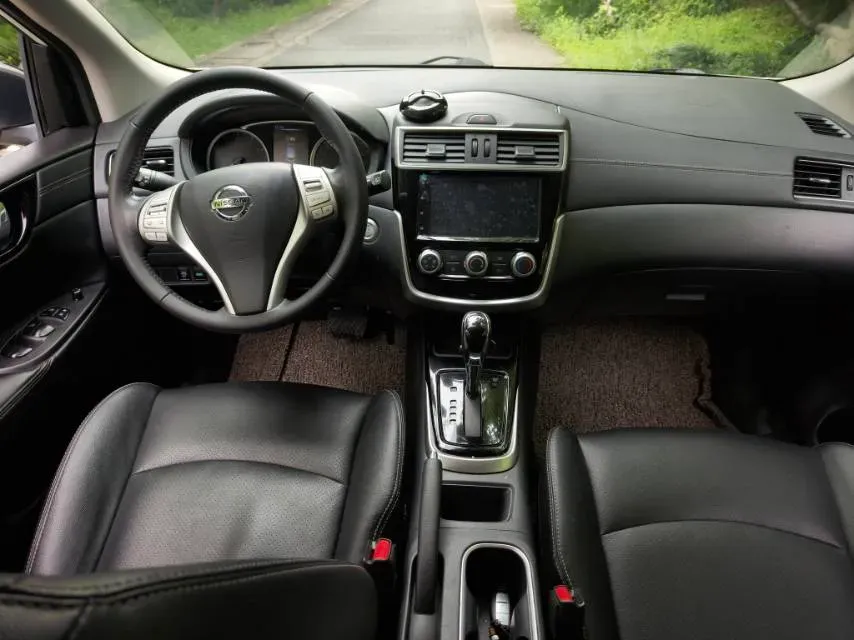 2021 Nissan Tiida 1.6L 122HP L4 CVT,autocango,china used car exporter,china ev exporter,chinese used car exporter,chinese used ev exporter