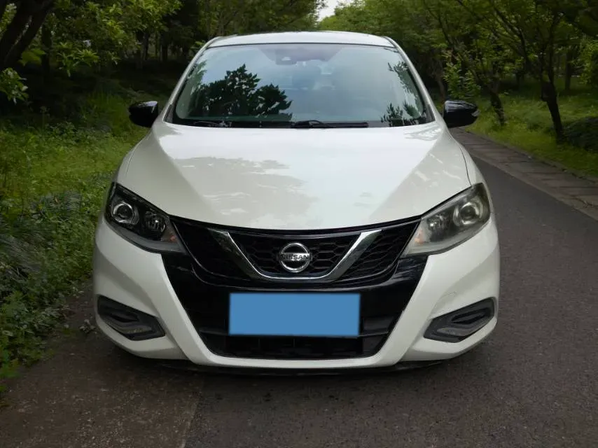 2021 Nissan Tiida 1.6L 122HP L4 CVT,autocango,china used car exporter,china ev exporter,chinese used car exporter,chinese used ev exporter