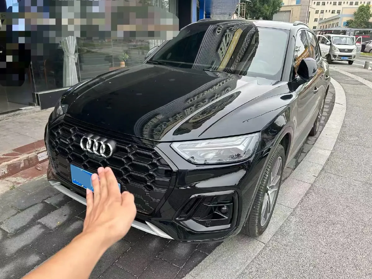 2023 Audi Q5L 2.0T 245HP L4 7DCT,autocango,china used car exporter,china ev exporter,chinese used car exporter,chinese used ev exporter