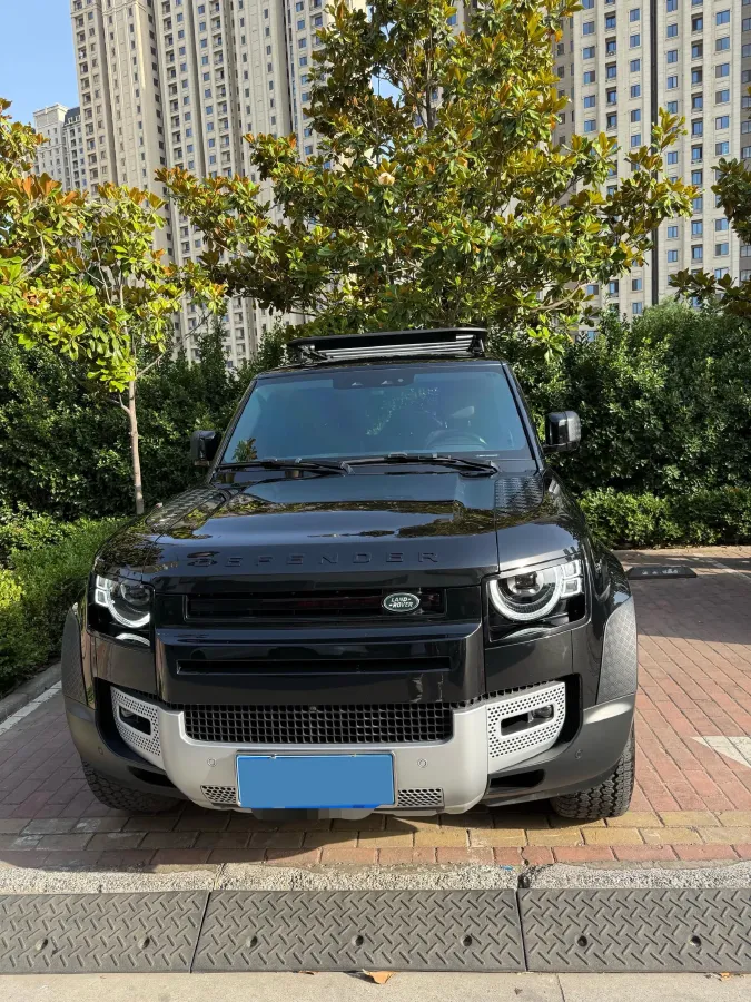 2024 Land Rover Defender 3.0T 400HP L6 8AT,autocango,china used car exporter,china ev exporter,chinese used car exporter,chinese used ev exporter