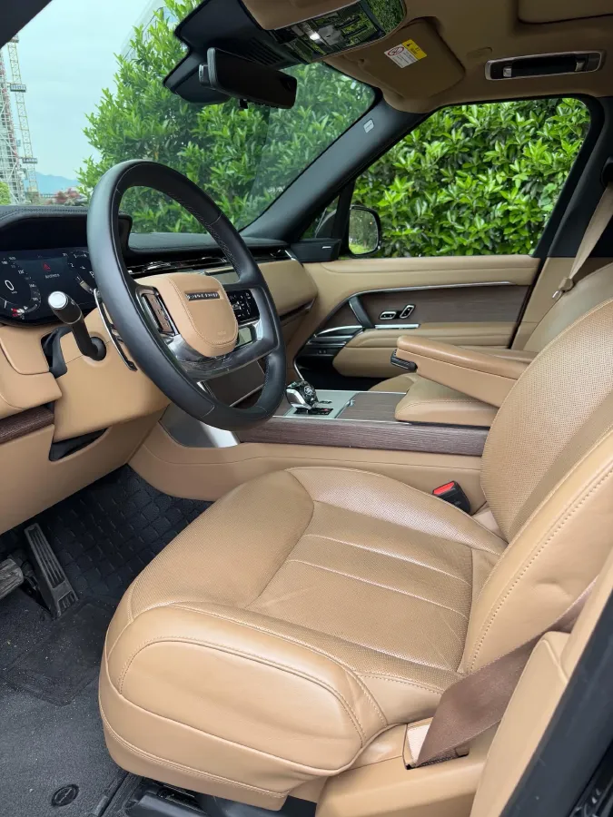 2025 Land Rover Range Rover 3.0T 400HP L6 8AT,autocango,china used car exporter,china ev exporter,chinese used car exporter,chinese used ev exporter