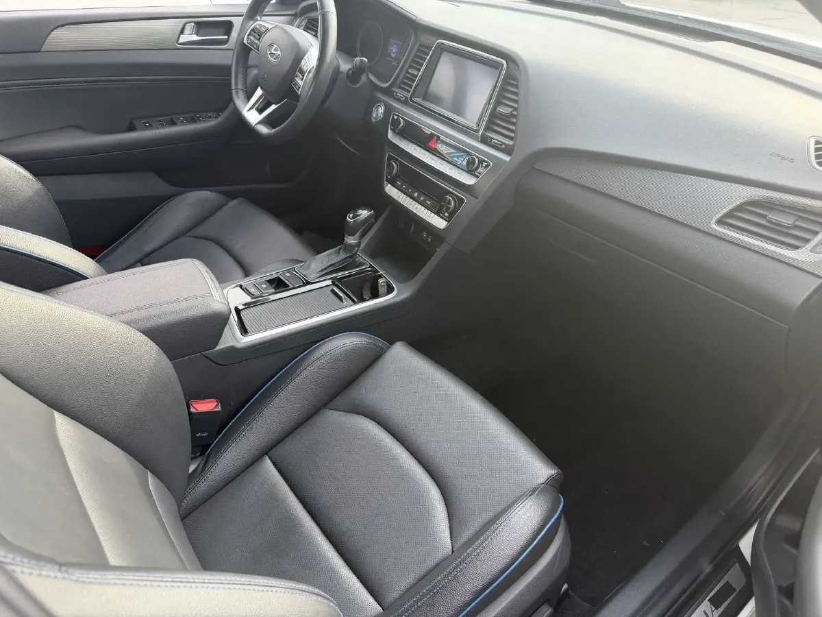 2018 Hyundai Sonata 2.0T 241HP L4 6AT,autocango,china used car exporter,china ev exporter,chinese used car exporter,chinese used ev exporter