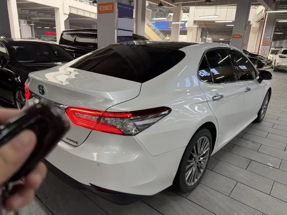 2019 Toyota Camry 2.5L 178HP L4 E-CVT Hybrid,autocango,china used car exporter,china ev exporter,chinese used car exporter,chinese used ev exporter