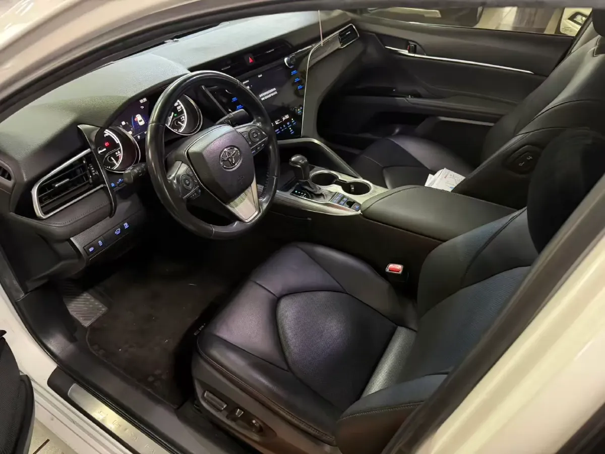 2019 Toyota Camry 2.5L 178HP L4 E-CVT Hybrid,autocango,china used car exporter,china ev exporter,chinese used car exporter,chinese used ev exporter