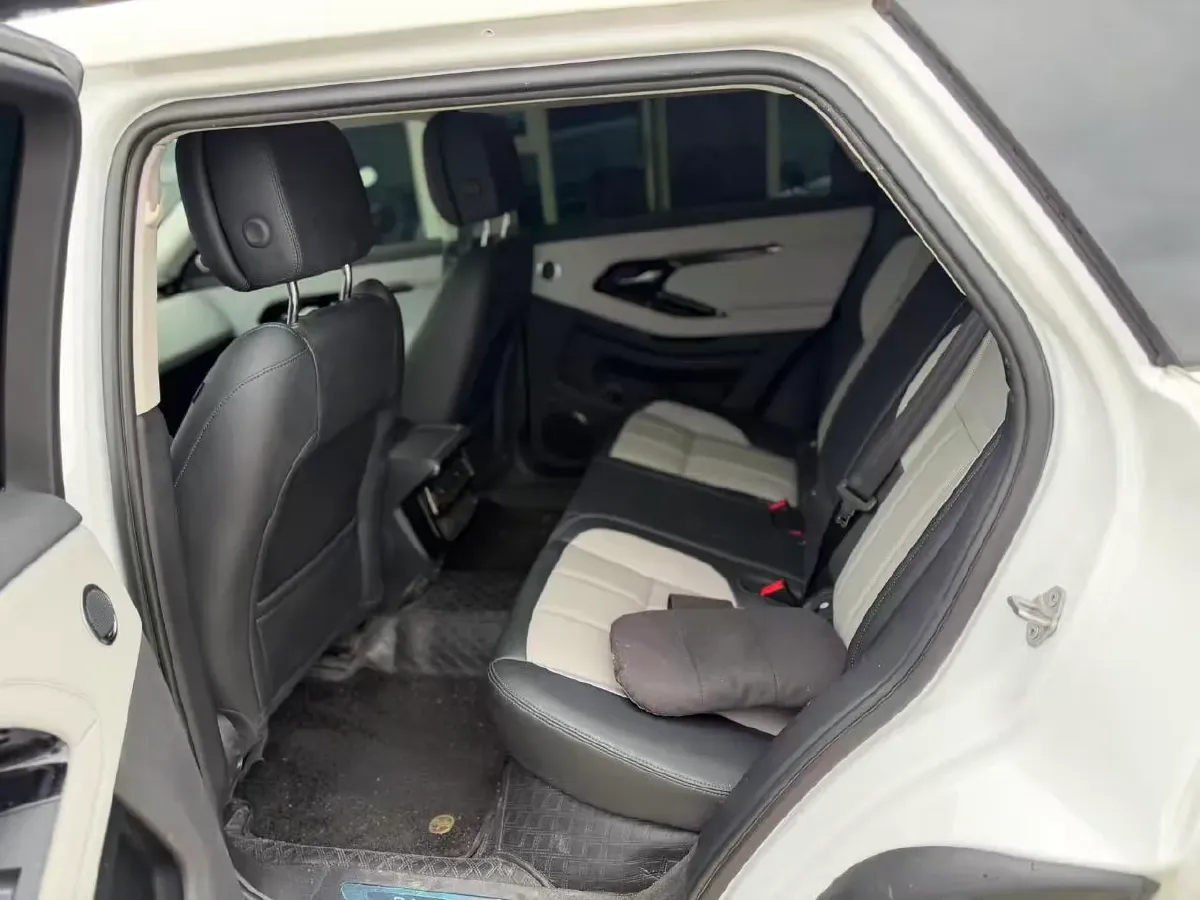2023 Land Rover Range Rover Evoque 2.0T 249HP L4 9AT,autocango,china used car exporter,china ev exporter,chinese used car exporter,chinese used ev exporter