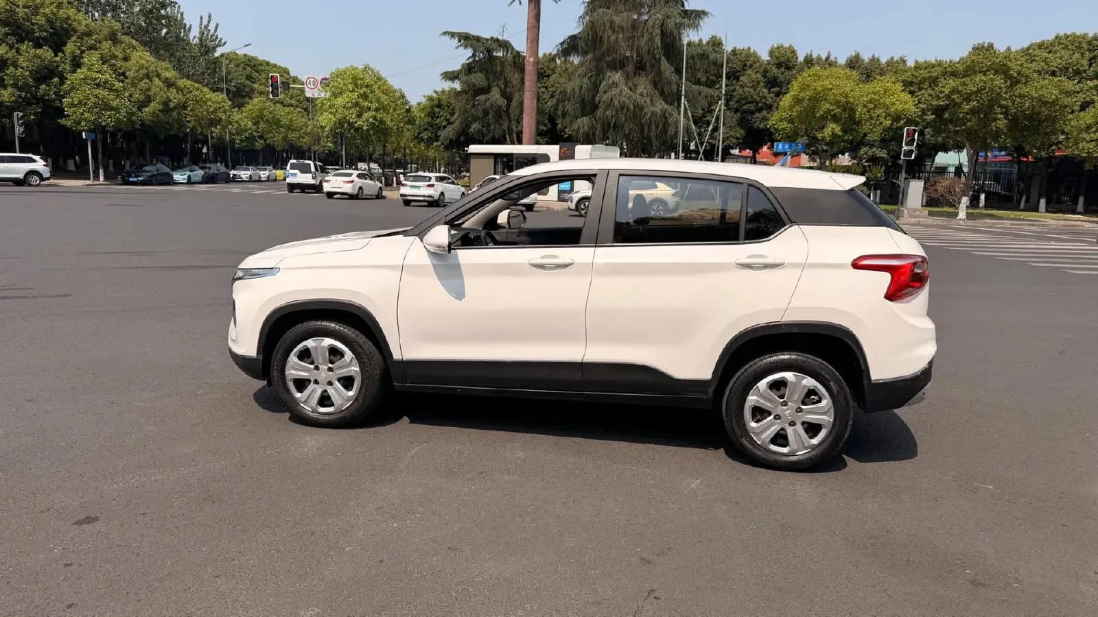 2017 BaoJun 510 1.5L 112HP L4 6MT,autocango,china used car exporter,china ev exporter,chinese used car exporter,chinese used ev exporter
