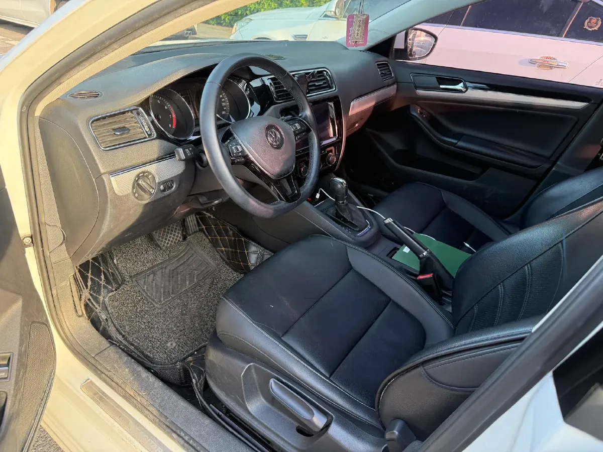 2017 Volkswagen Sagitar 1.6L 110HP L4 6AT,autocango,china used car exporter,china ev exporter,chinese used car exporter,chinese used ev exporter