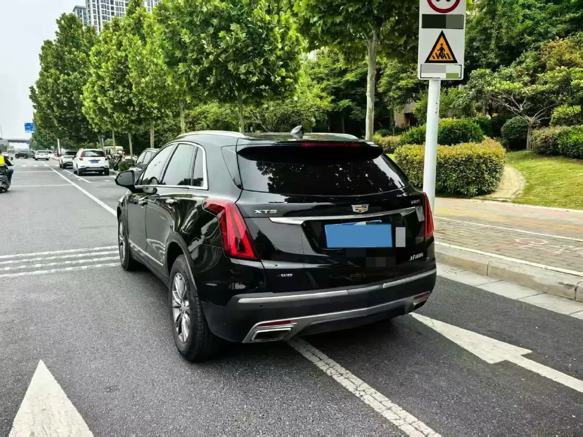 2021 Cadillac XT5 2.0T 237HP L4 9AT,autocango,china used car exporter,china ev exporter,chinese used car exporter,chinese used ev exporter