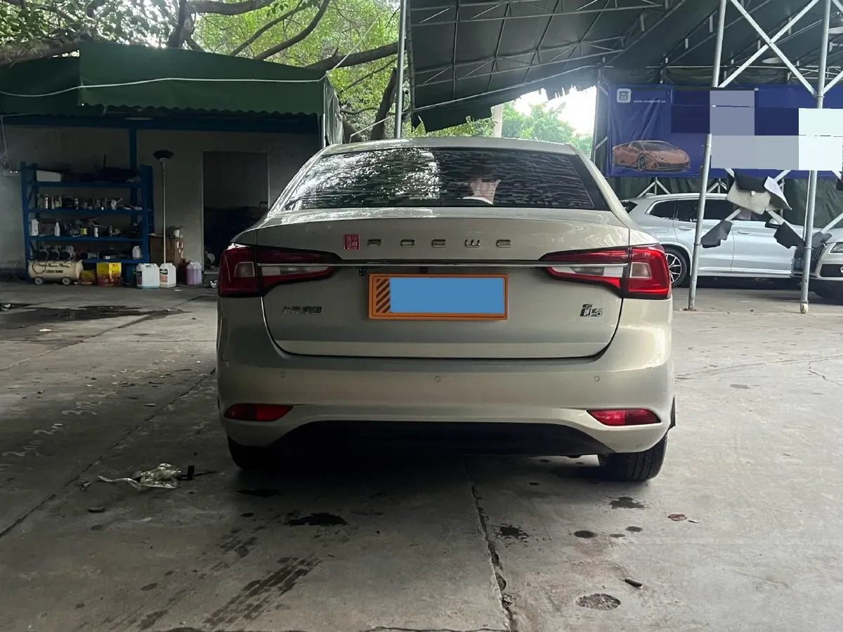 2019 Roewe i5 1.5L 120HP L4 5MT,autocango,china used car exporter,china ev exporter,chinese used car exporter,chinese used ev exporter