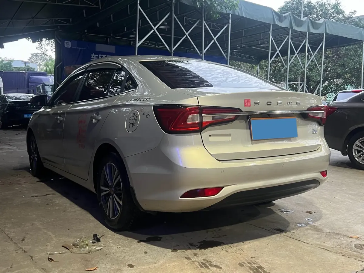 2019 Roewe i5 1.5L 120HP L4 5MT,autocango,china used car exporter,china ev exporter,chinese used car exporter,chinese used ev exporter
