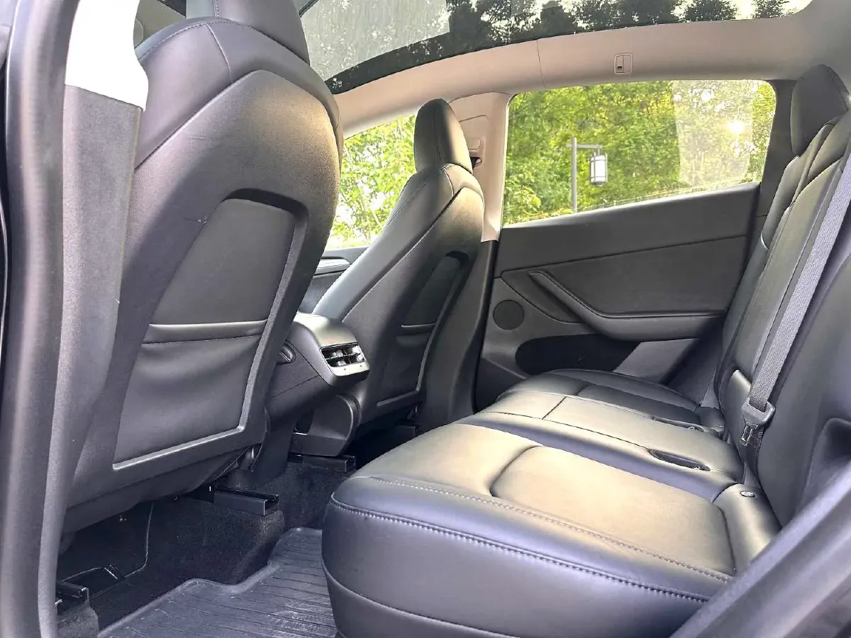 2024 Iveco OuSheng BEV 77.28KWH,autocango,china used car exporter,china ev exporter,chinese used car exporter,chinese used ev exporter