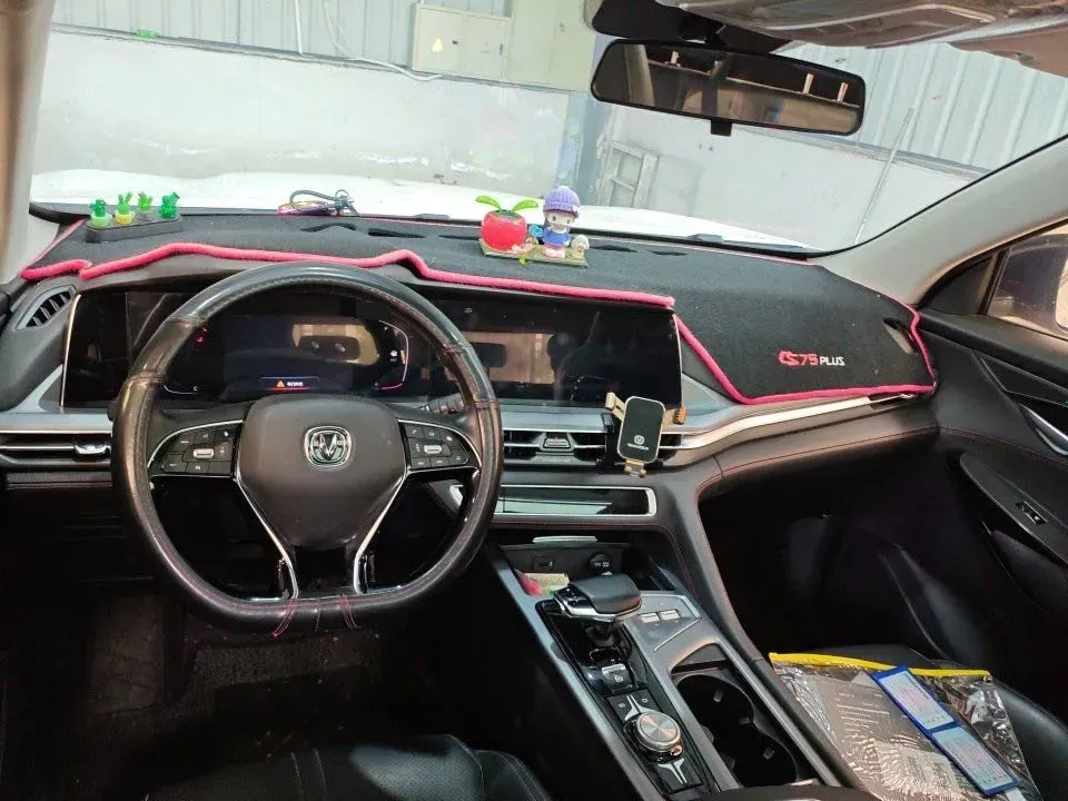 2022 ChangAn CS75 Plus 1.5T 188HP L4 8AT,autocango,china used car exporter,china ev exporter,chinese used car exporter,chinese used ev exporter