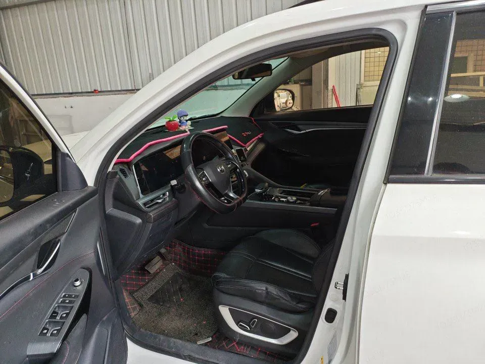 2022 ChangAn CS75 Plus 1.5T 188HP L4 8AT,autocango,china used car exporter,china ev exporter,chinese used car exporter,chinese used ev exporter