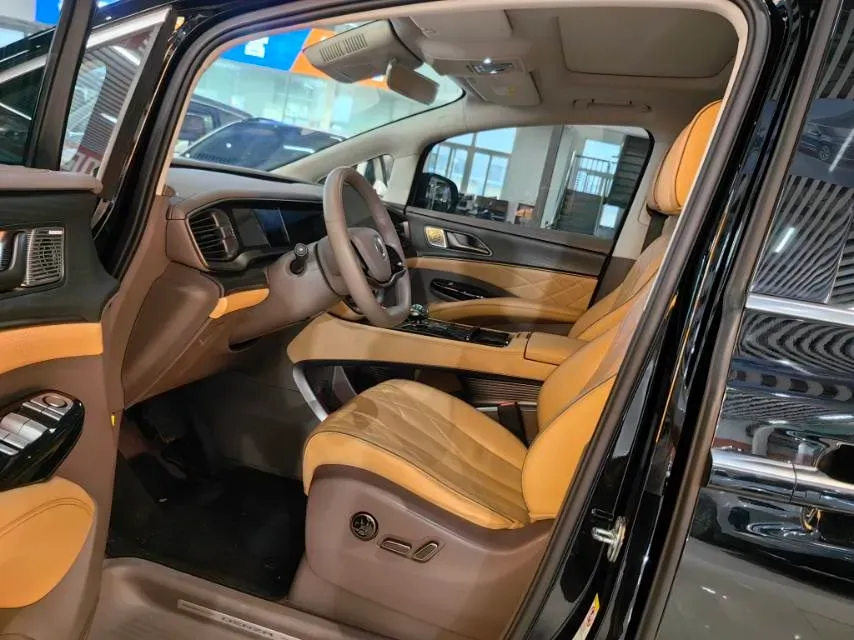 2022 Mercedes-Benz GLC Class 2.0T 197HP L4 9AT,autocango,china used car exporter,china ev exporter,chinese used car exporter,chinese used ev exporter
