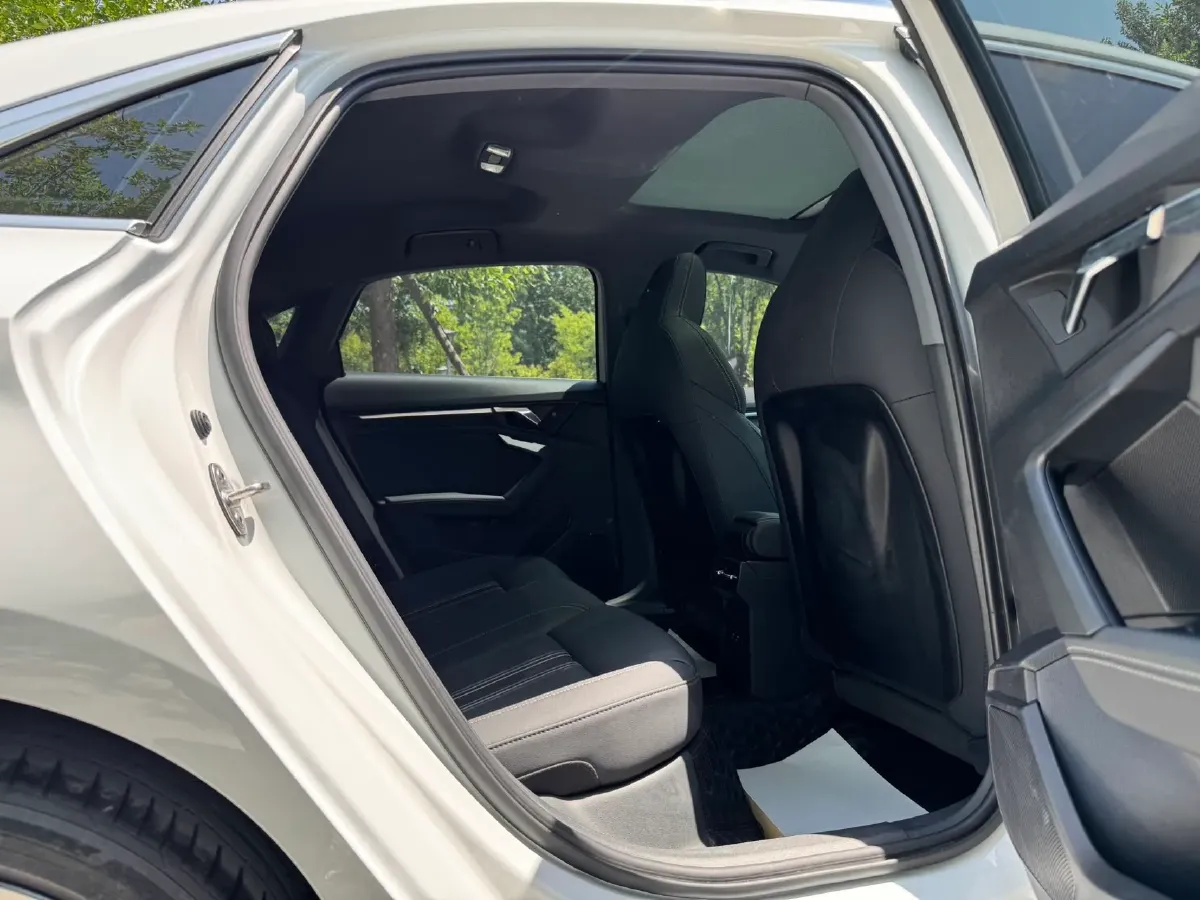2022 Audi A3 1.4T 150HP L4 7DCT,autocango,china used car exporter,china ev exporter,chinese used car exporter,chinese used ev exporter