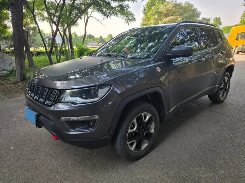 2017 Jeep Compass 2.4L 175HP L4 9AT,autocango,china used car exporter,china ev exporter,chinese used car exporter,chinese used ev exporter