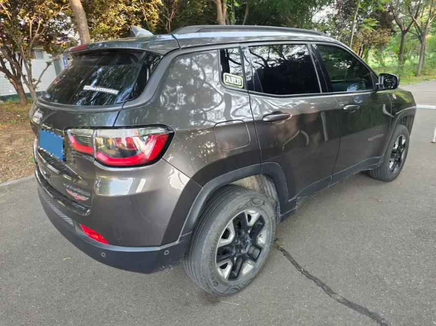 2017 Jeep Compass 2.4L 175HP L4 9AT,autocango,china used car exporter,china ev exporter,chinese used car exporter,chinese used ev exporter