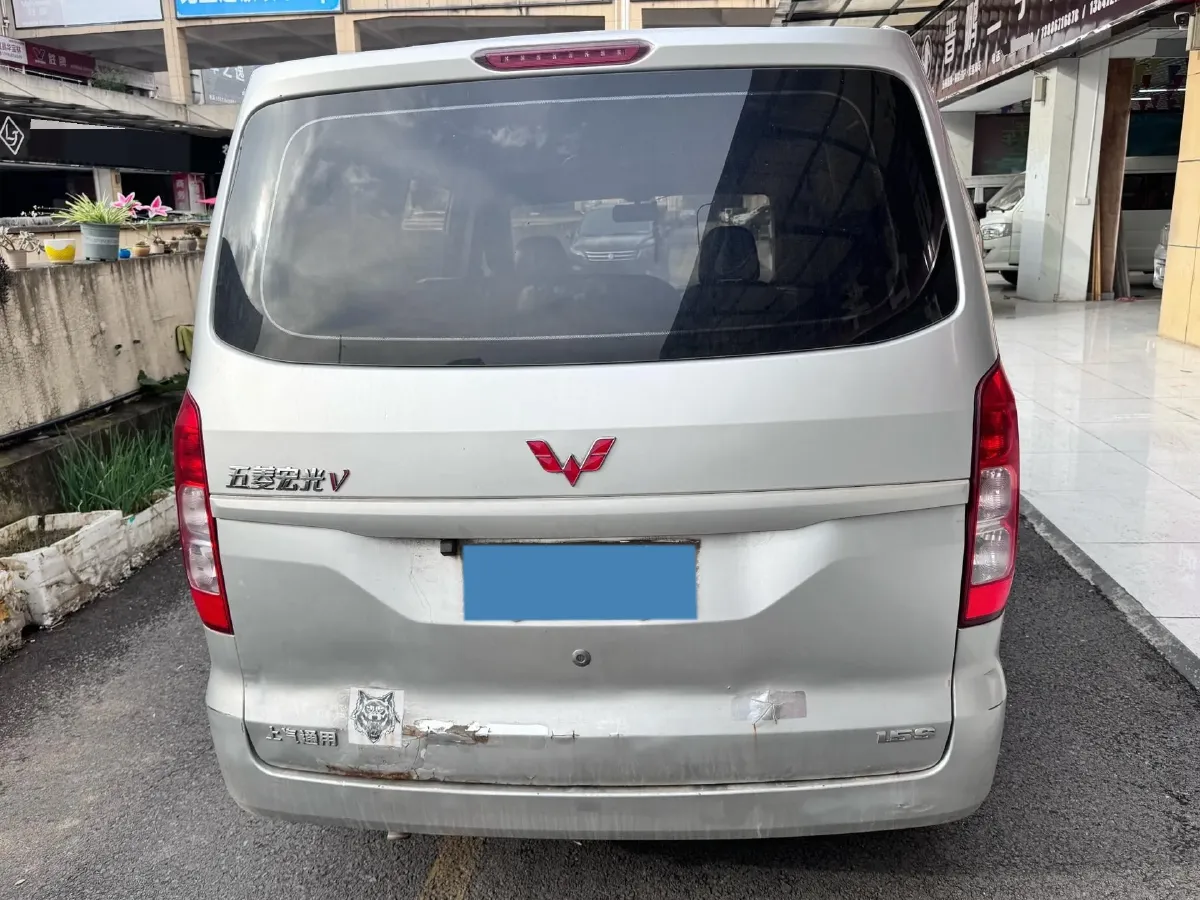 2019 WuLing HongGuang V 1.5L 105HP L4 5MT,autocango,china used car exporter,china ev exporter,chinese used car exporter,chinese used ev exporter