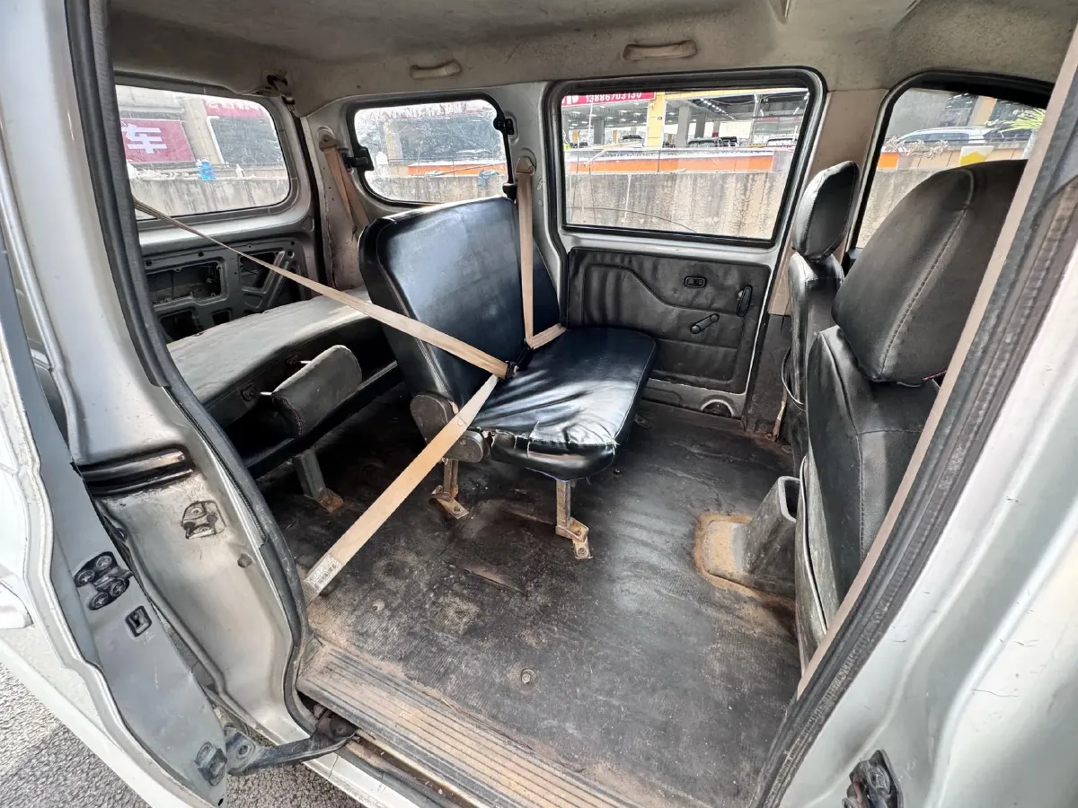 2019 WuLing HongGuang V 1.5L 105HP L4 5MT,autocango,china used car exporter,china ev exporter,chinese used car exporter,chinese used ev exporter