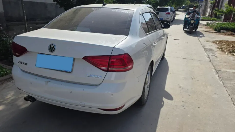 2017 Volkswagen Lavida 1.6L 110HP L4 6AT,autocango,china used car exporter,china ev exporter,chinese used car exporter,chinese used ev exporter
