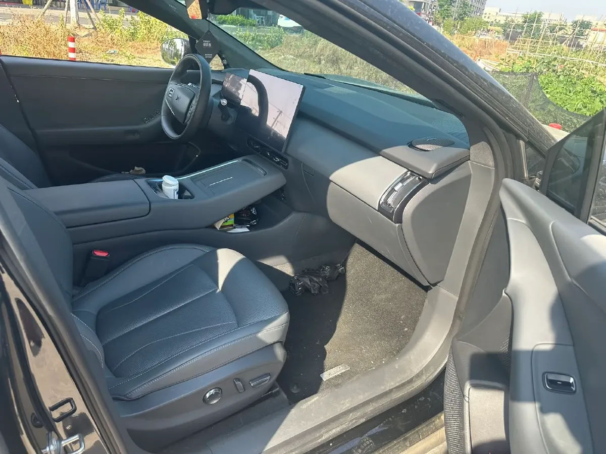 2024 Xpeng P7+ BEV 60.7KWH,autocango,china used car exporter,china ev exporter,chinese used car exporter,chinese used ev exporter