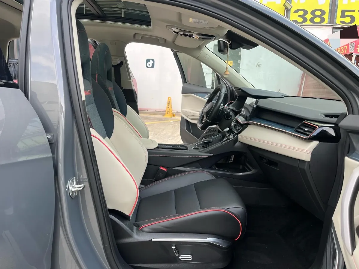 2022 LYNK&CO 02 1.5T 180HP L3 7DCT,autocango,china used car exporter,china ev exporter,chinese used car exporter,chinese used ev exporter