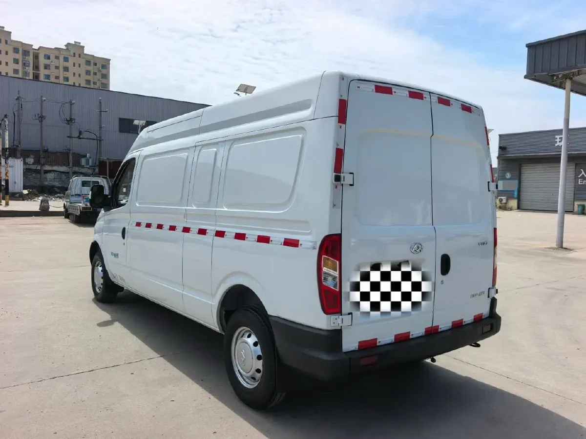 2020 MAXUS XinTu V80 2.5T 136HP L4 6MT,autocango,china used car exporter,china ev exporter,chinese used car exporter,chinese used ev exporter