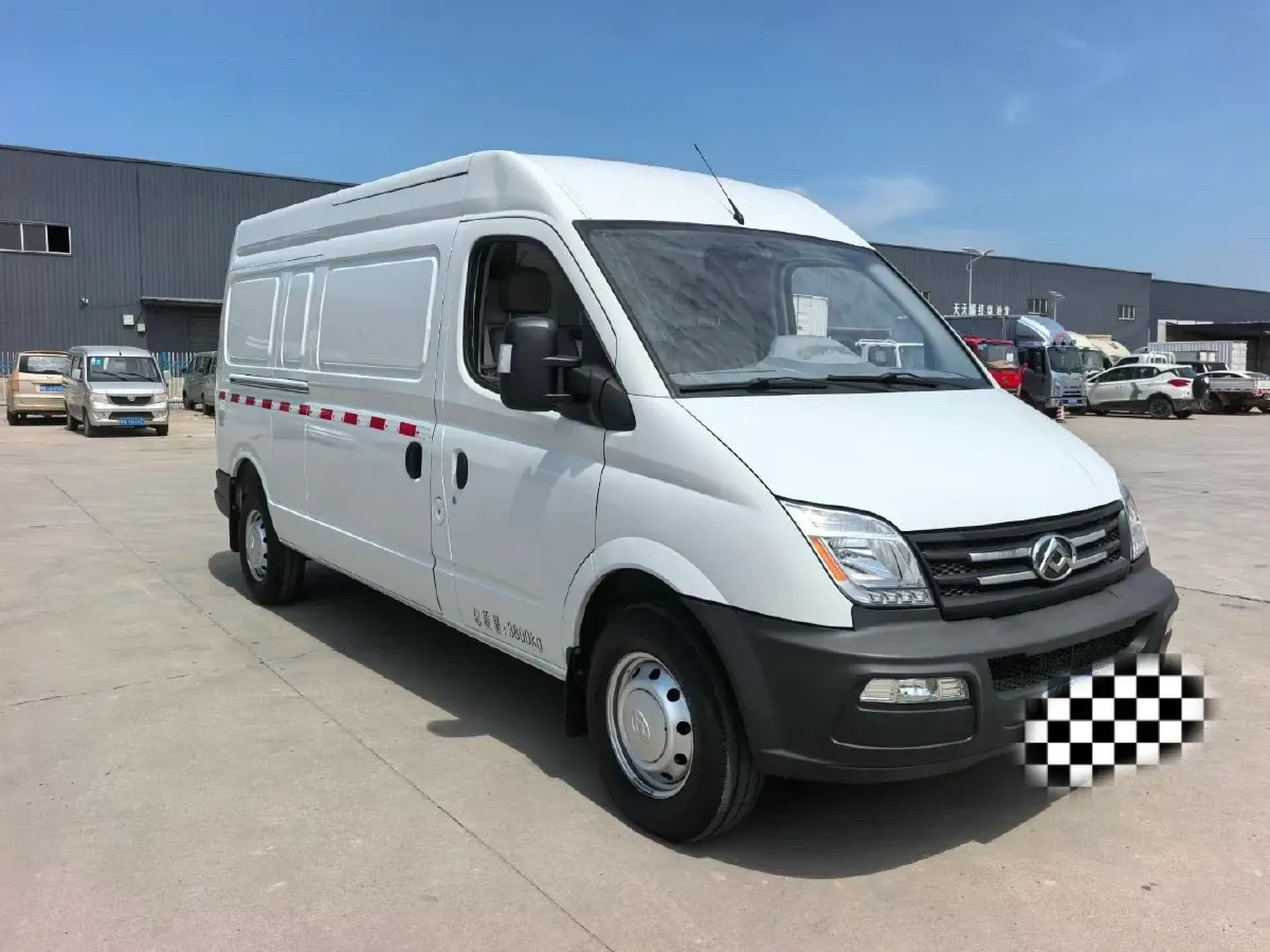 2020 MAXUS XinTu V80 2.5T 136HP L4 6MT,autocango,china used car exporter,china ev exporter,chinese used car exporter,chinese used ev exporter