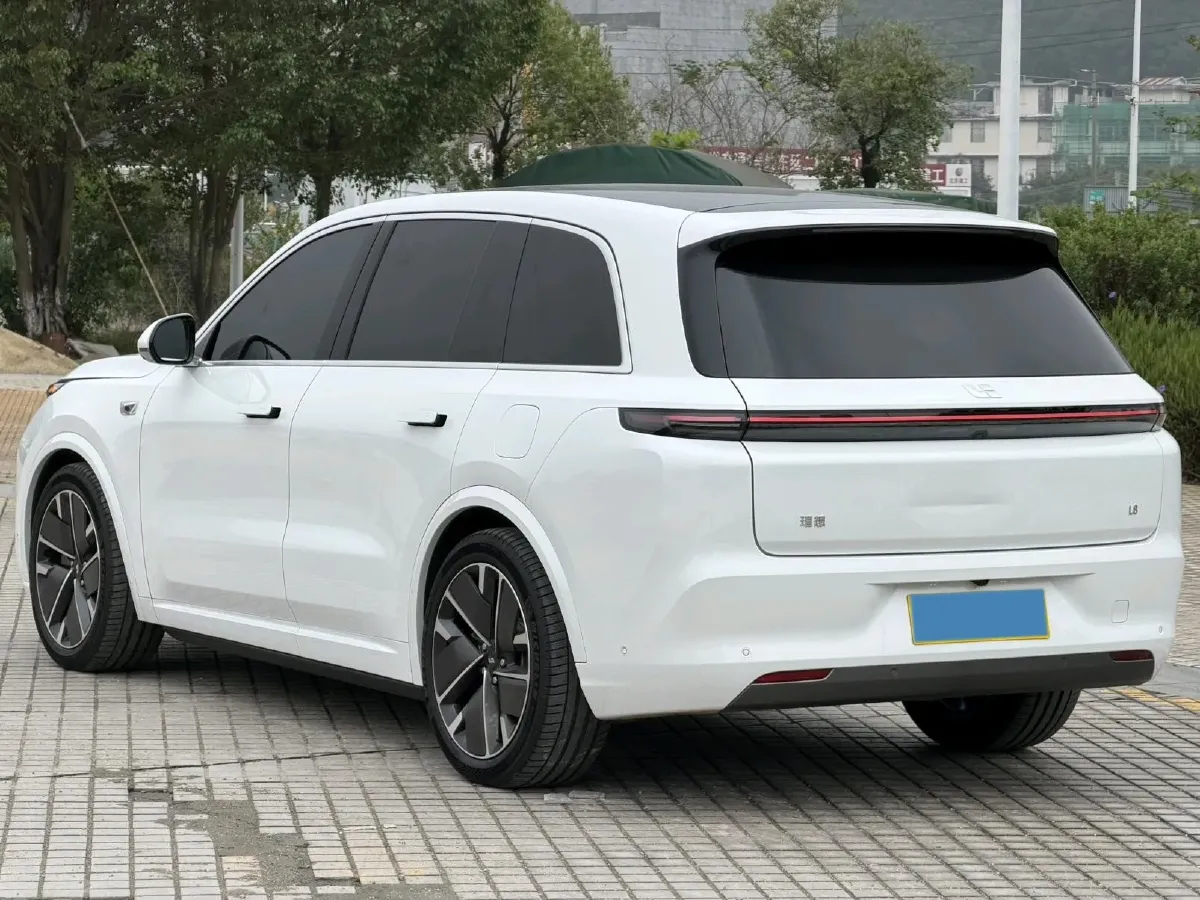 2025 Li L8 Range Extended 154HP REEV,autocango,china used car exporter,china ev exporter,chinese used car exporter,chinese used ev exporter