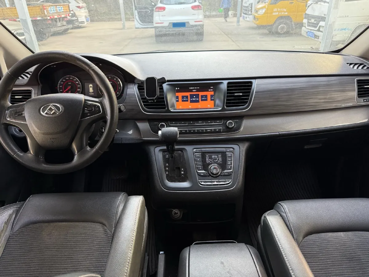 2018 MAXUS G10 2.0T 224HP L4 6AT,autocango,china used car exporter,china ev exporter,chinese used car exporter,chinese used ev exporter