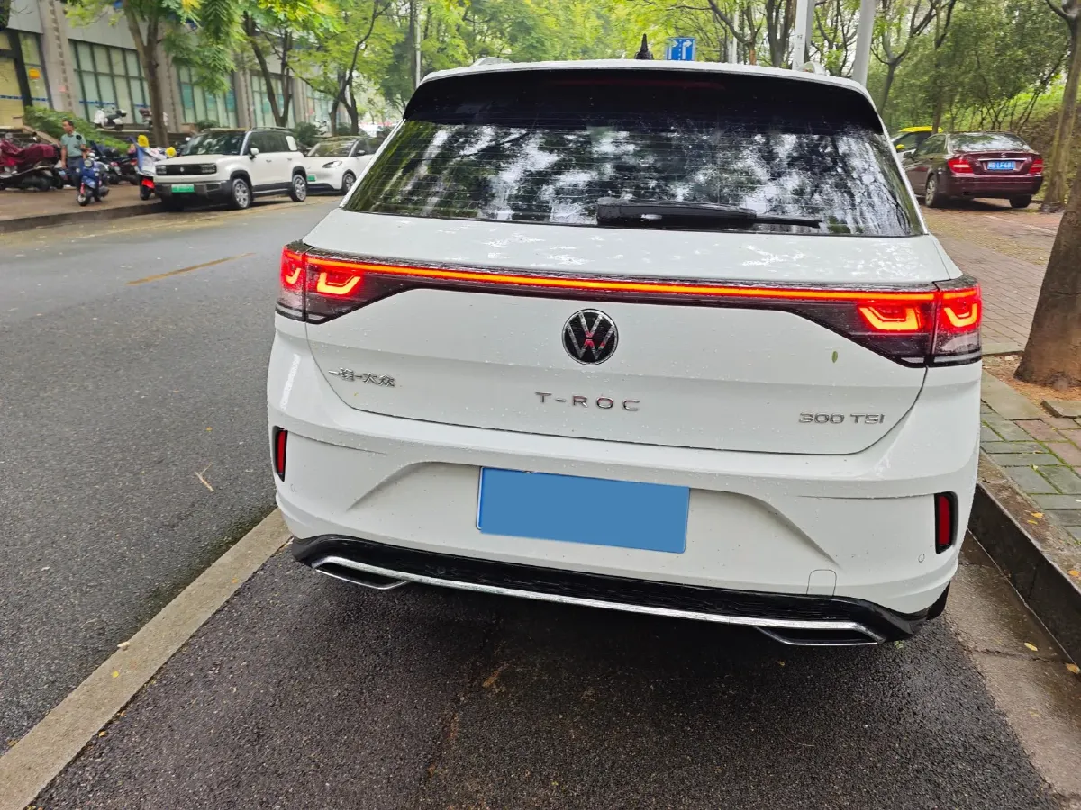 2023 Volkswagen T-Roc 1.5T 160HP L4 7DCT,autocango,china used car exporter,china ev exporter,chinese used car exporter,chinese used ev exporter
