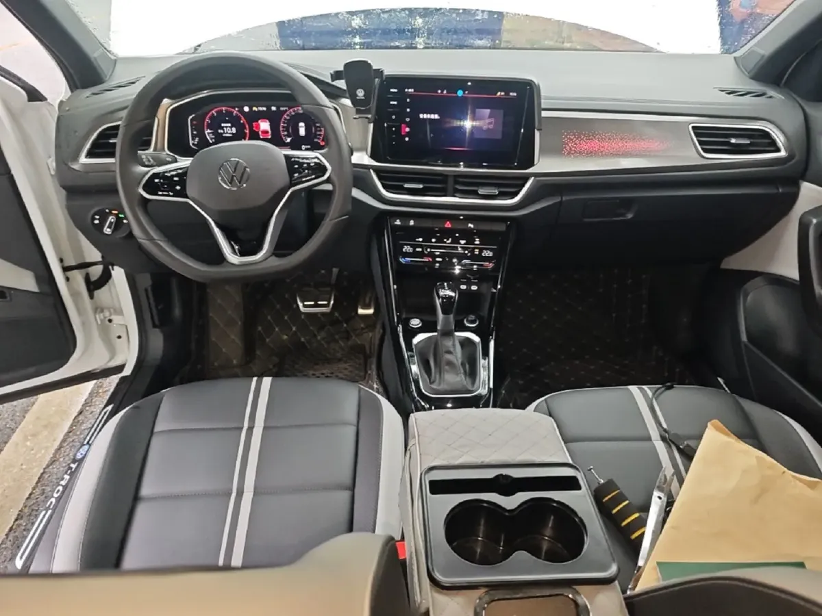 2023 Volkswagen T-Roc 1.5T 160HP L4 7DCT,autocango,china used car exporter,china ev exporter,chinese used car exporter,chinese used ev exporter