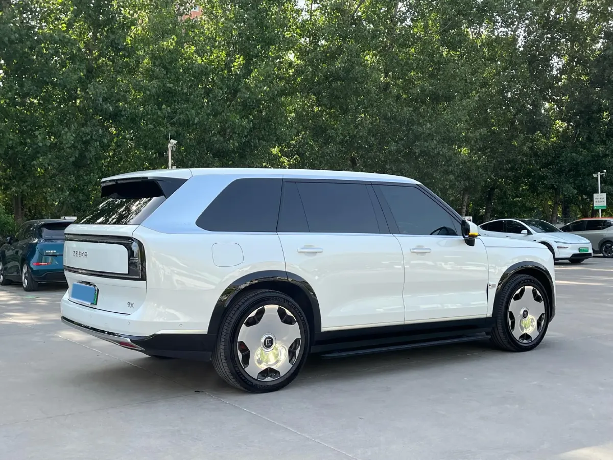 2025 Zeekr 9X 2.0T 279HP L4 1DHT PHEV,autocango,china used car exporter,china ev exporter,chinese used car exporter,chinese used ev exporter