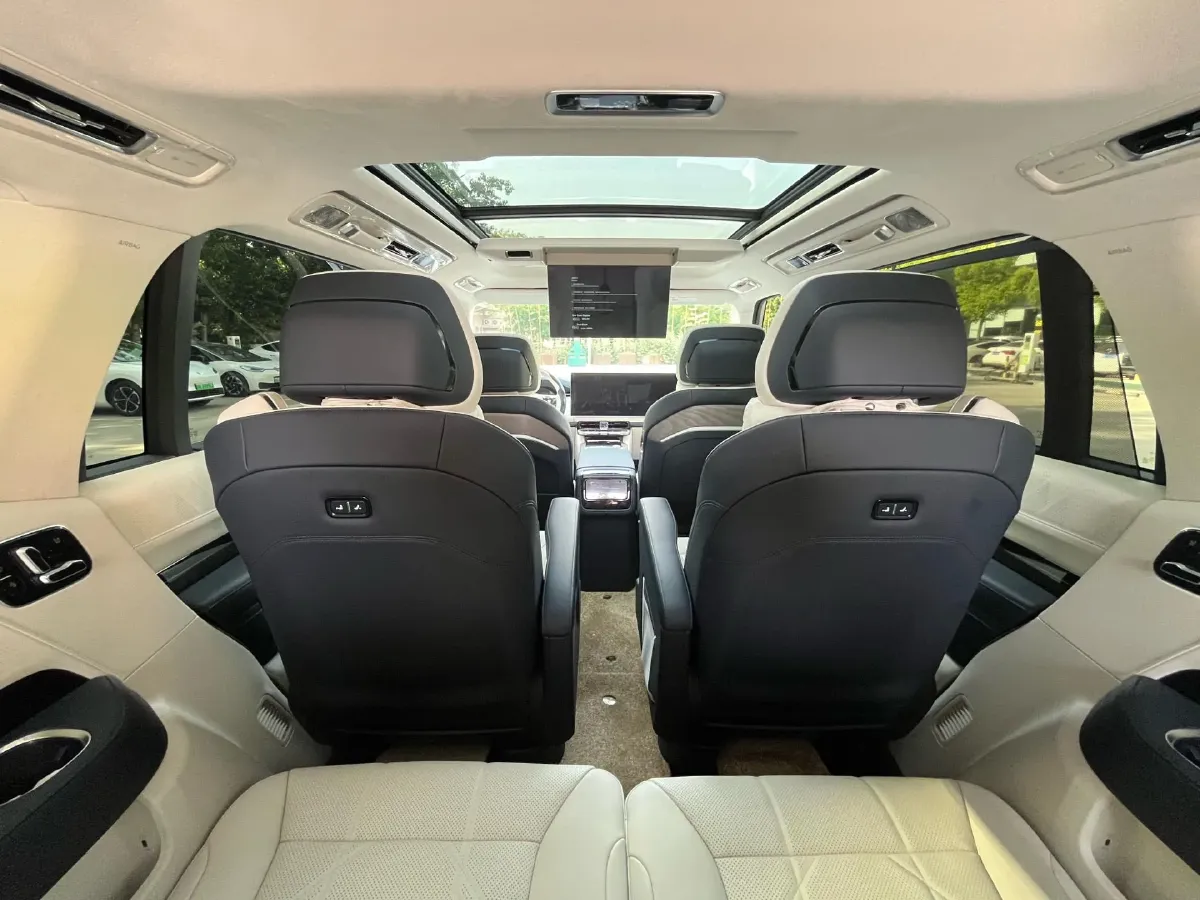 2025 Zeekr 9X 2.0T 279HP L4 1DHT PHEV,autocango,china used car exporter,china ev exporter,chinese used car exporter,chinese used ev exporter