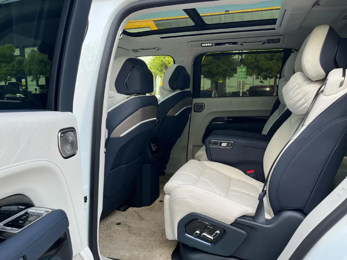 2025 Zeekr 9X 2.0T 279HP L4 1DHT PHEV,autocango,china used car exporter,china ev exporter,chinese used car exporter,chinese used ev exporter