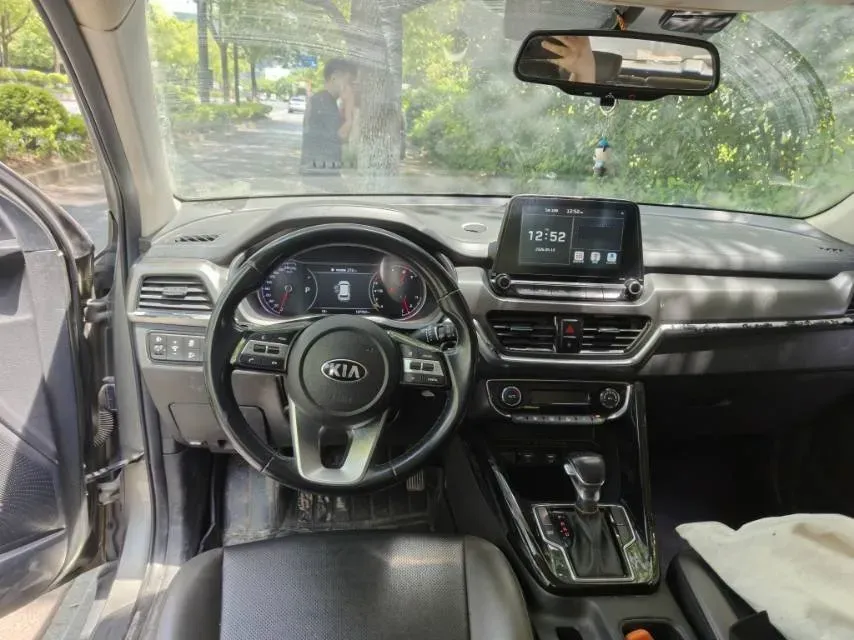 2018 Kia Sportage R 2.0L 160HP L4 6AT,autocango,china used car exporter,china ev exporter,chinese used car exporter,chinese used ev exporter