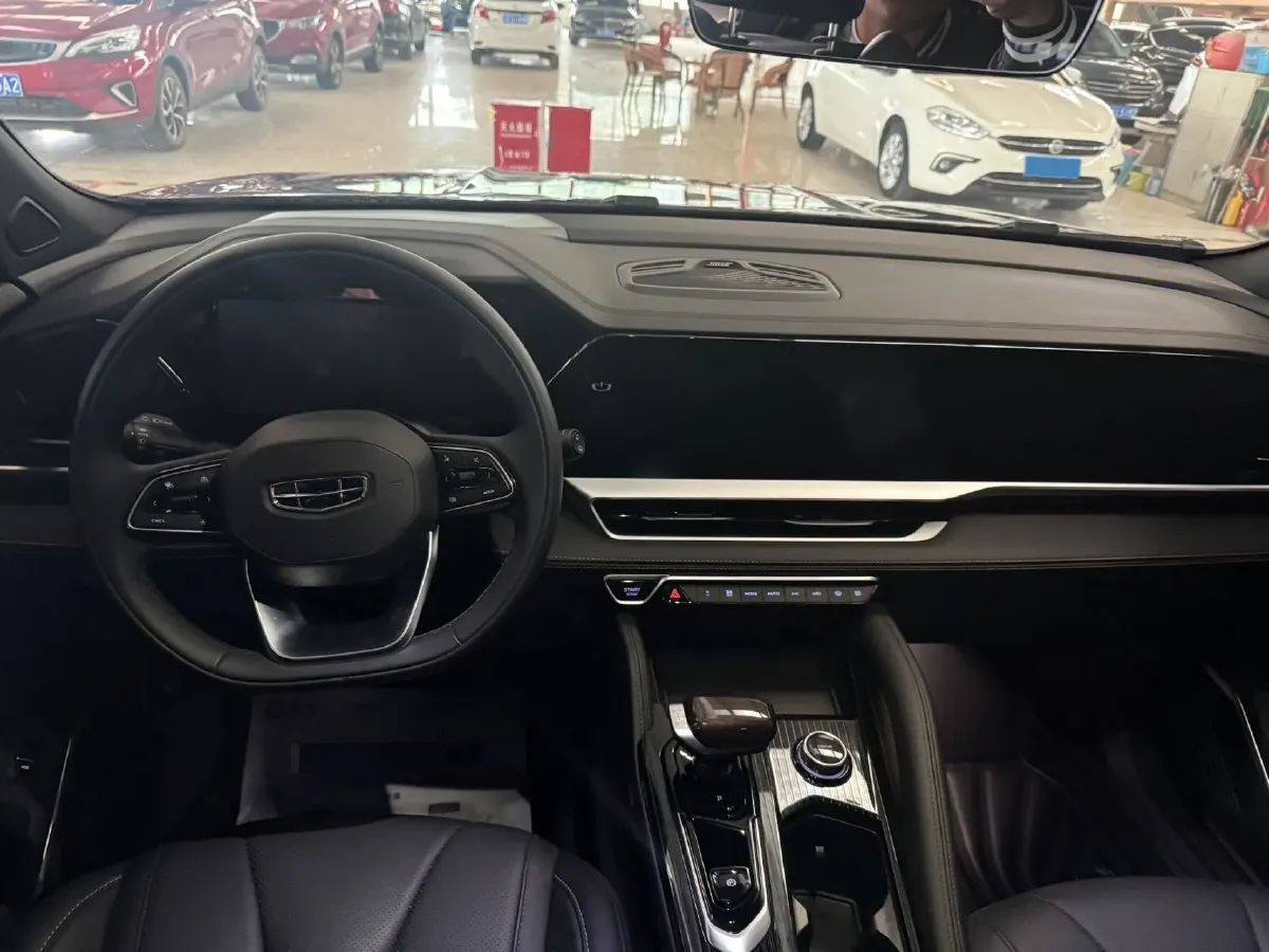 2024 Geely Monjaro 2.0T 218HP L4 7DCT,autocango,china used car exporter,china ev exporter,chinese used car exporter,chinese used ev exporter