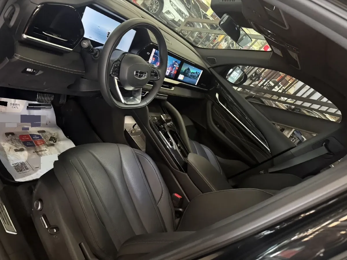 2024 Geely Monjaro 2.0T 218HP L4 7DCT,autocango,china used car exporter,china ev exporter,chinese used car exporter,chinese used ev exporter