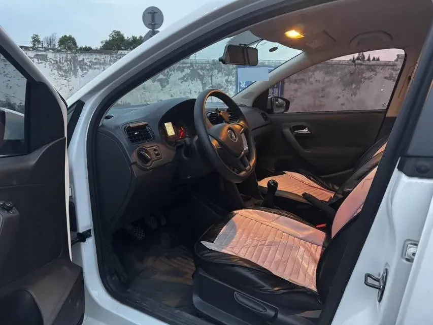 2016 Volkswagen Polo 1.4L 90HP L4 5MT,autocango,china used car exporter,china ev exporter,chinese used car exporter,chinese used ev exporter