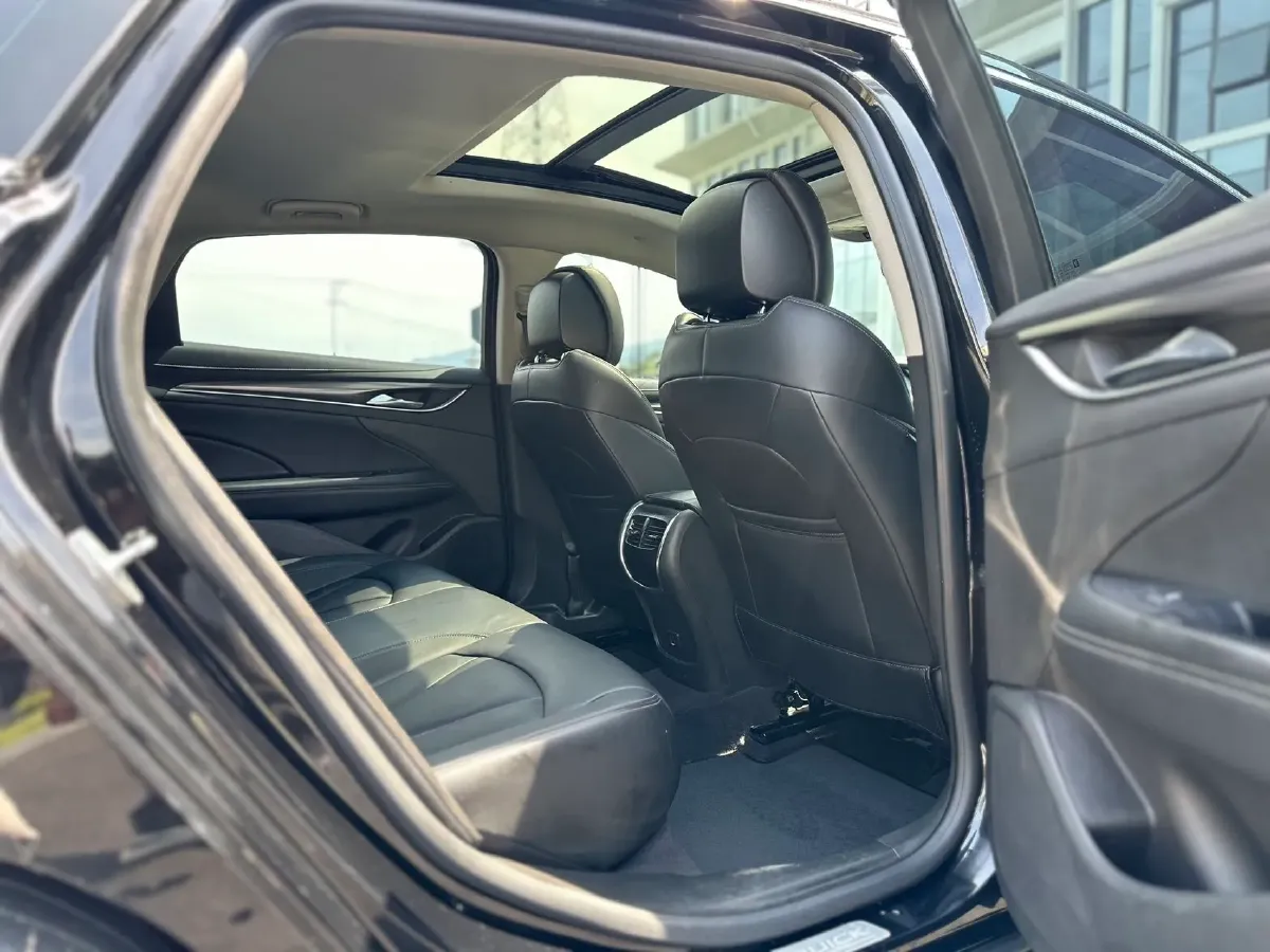 2021 Buick Larcosse 2.0T 237HP L4 9AT,autocango,china used car exporter,china ev exporter,chinese used car exporter,chinese used ev exporter