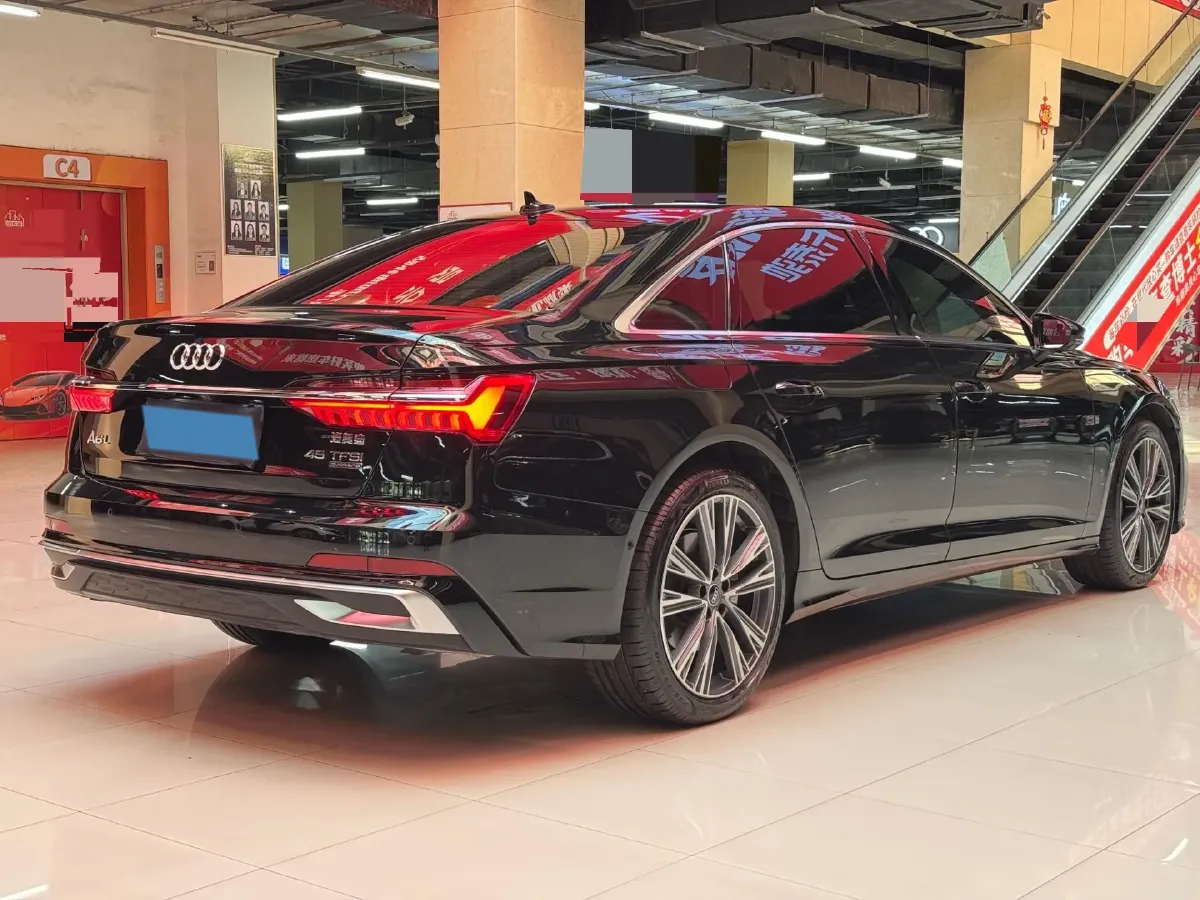 2025 Audi A6L 2.0T 245HP L4 7DCT,autocango,china used car exporter,china ev exporter,chinese used car exporter,chinese used ev exporter