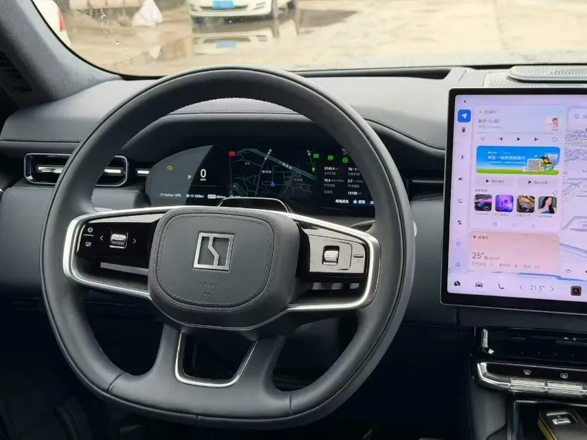 2025 Zeekr 9X 2.0T 279HP L4 1DHT PHEV,autocango,china used car exporter,china ev exporter,chinese used car exporter,chinese used ev exporter